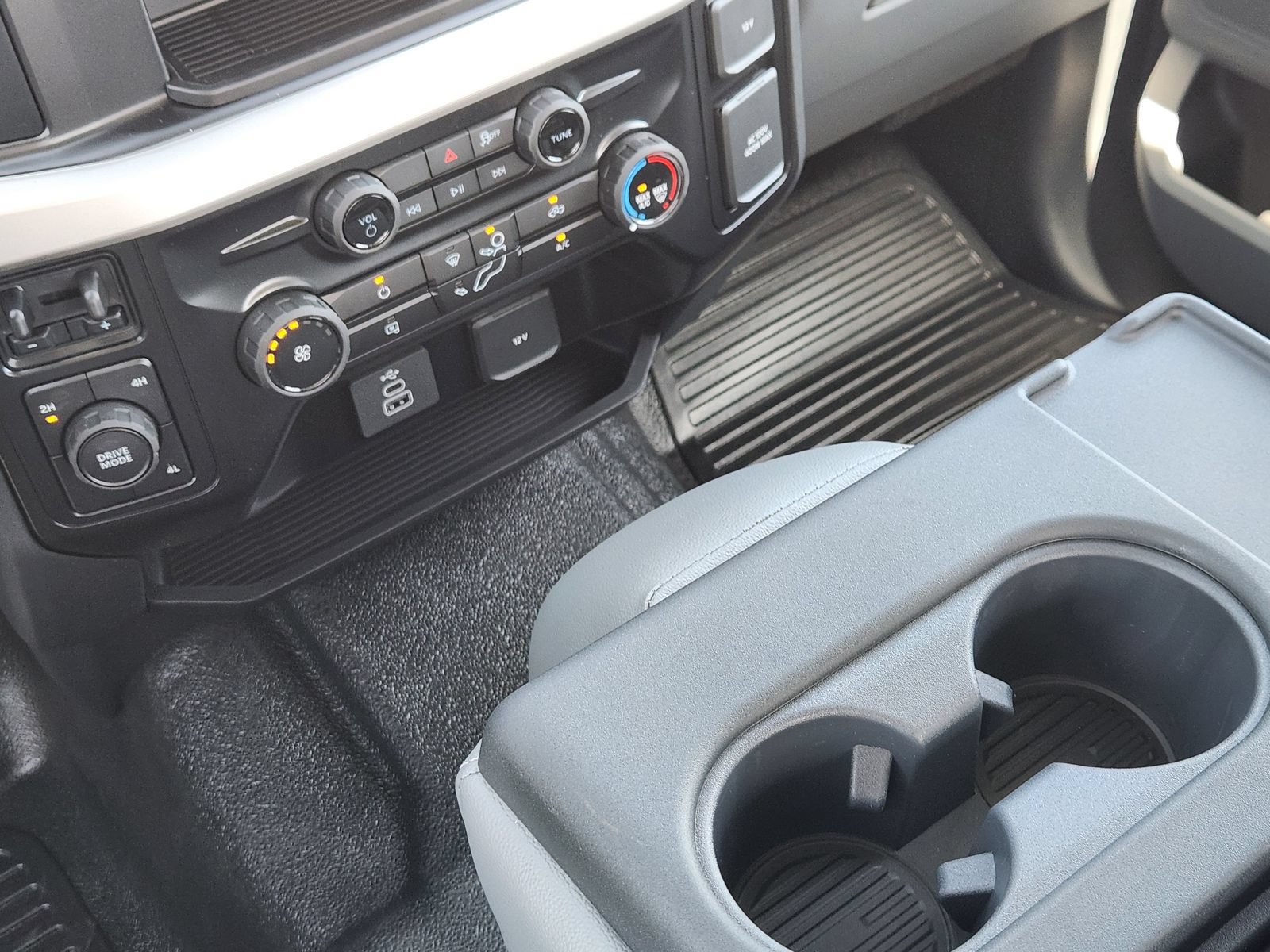 New 2027 Ford F350 XL AWD/4WD image 21