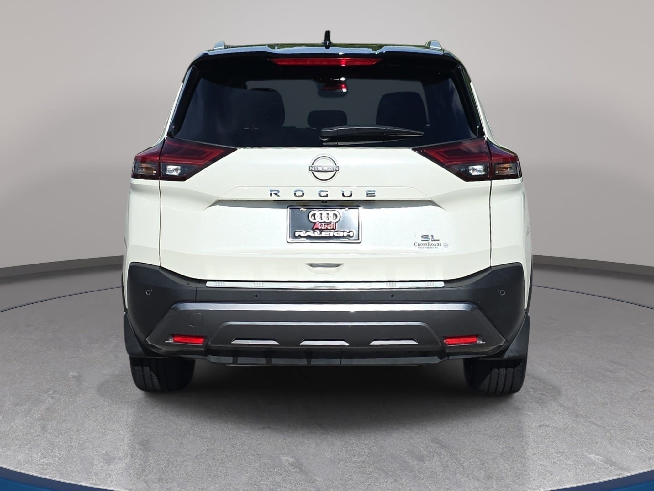 Used 2023 Nissan Rogue SL FWD image 8