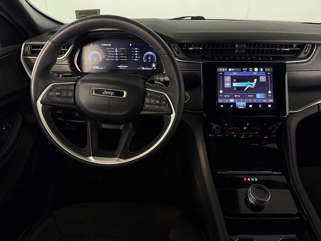 Used 2023 Jeep Grand Cherokee L Laredo AWD/4WD image 14