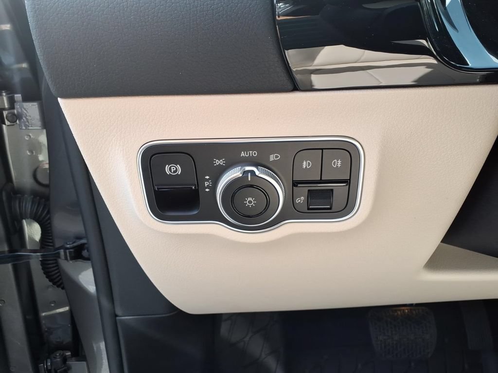New 2026 Mercedes-Benz GLA 250 4MATIC image 17