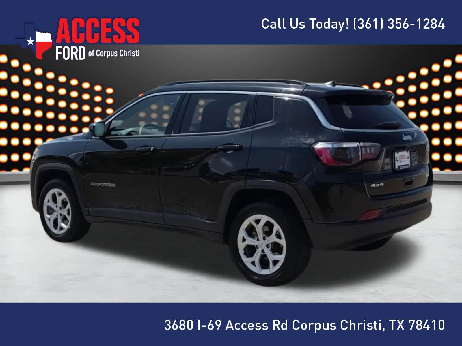 Used 2024 Jeep Compass Latitude AWD/4WD image 6