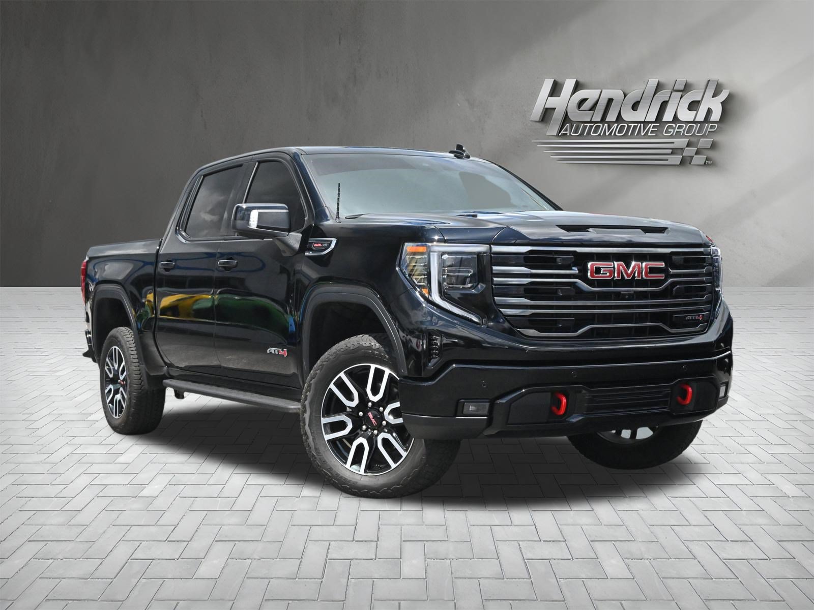 Used 2025 GMC Sierra 1500 AT4 w/ AT4 Premium Package AWD/4WD image 2