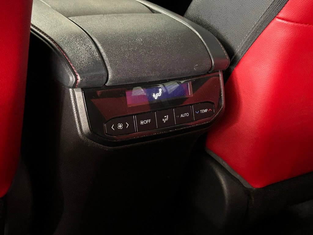 Used 2022 Toyota Highlander XSE image 40