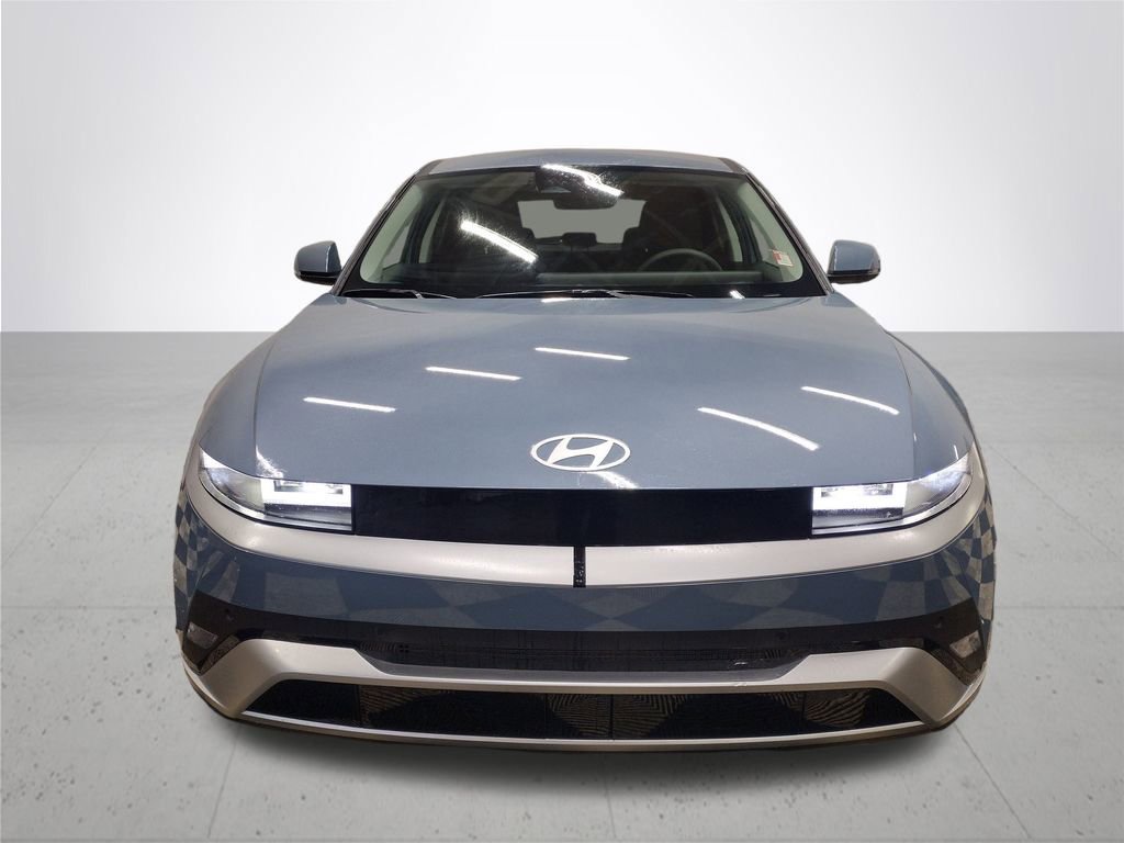 New 2026 Hyundai Ioniq 5 SE image 3