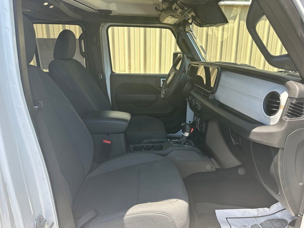 Used 2024 Jeep Wrangler Unlimited Sport AWD/4WD image 5