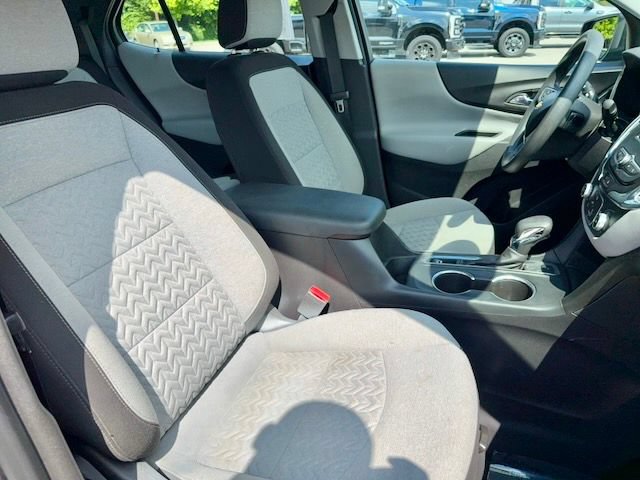 Used 2022 Chevrolet Equinox LS AWD/4WD image 9
