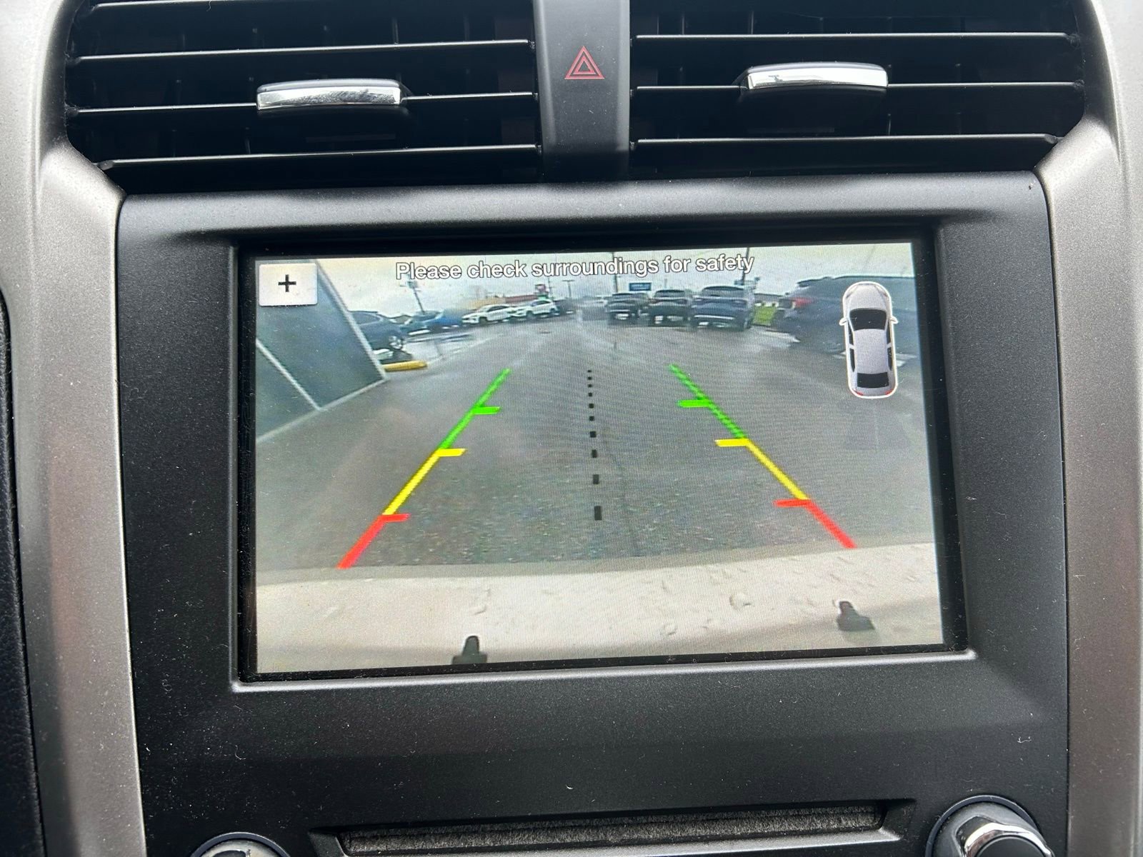 Used 2018 Ford Fusion SE w/ Fusion SE Technology Package image 17