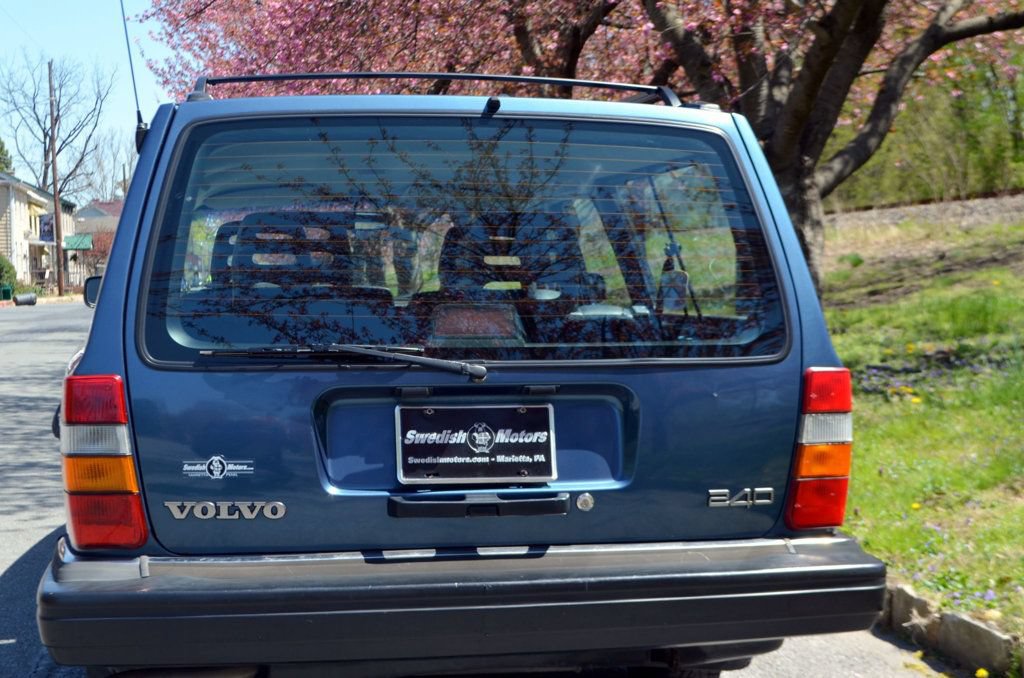 Used 1992 Volvo 240 Wagon RWD image 36