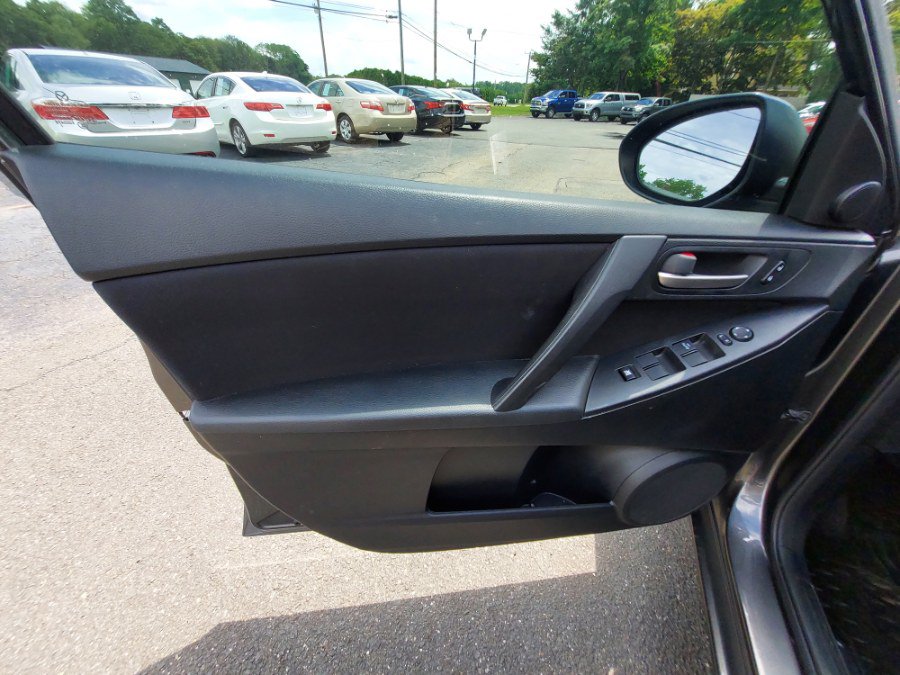 Used 2012 MAZDA MAZDA3 i Touring FWD image 8