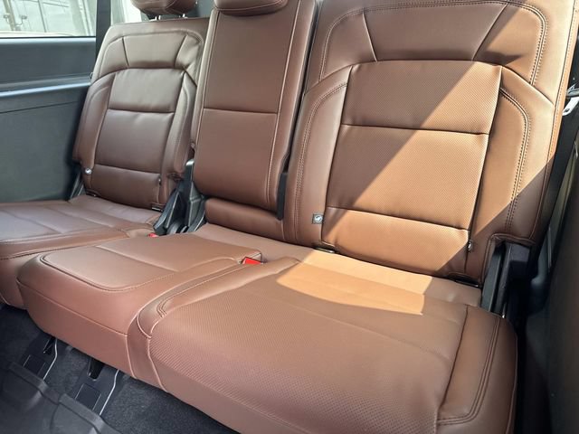 New 2026 Lincoln Navigator L Reserve AWD/4WD image 16