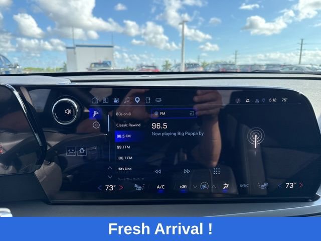 Used 2025 Chevrolet Traverse LT image 6