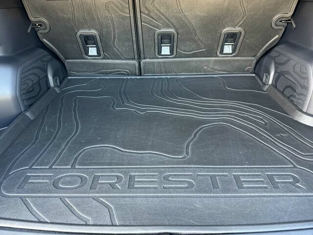 Used 2026 Subaru Forester Premium AWD/4WD image 18