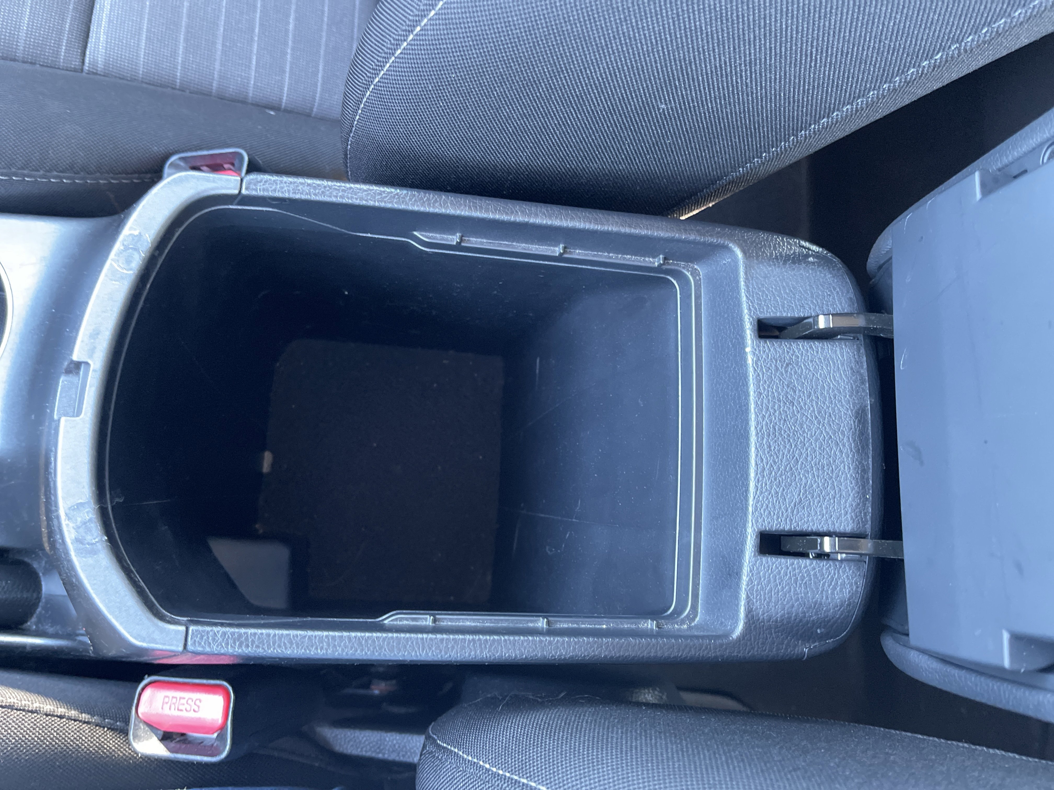 Used 2016 Kia Forte LX image 31