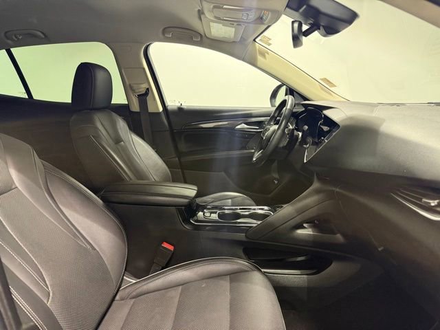 Used 2021 Buick Envision Essence FWD image 29