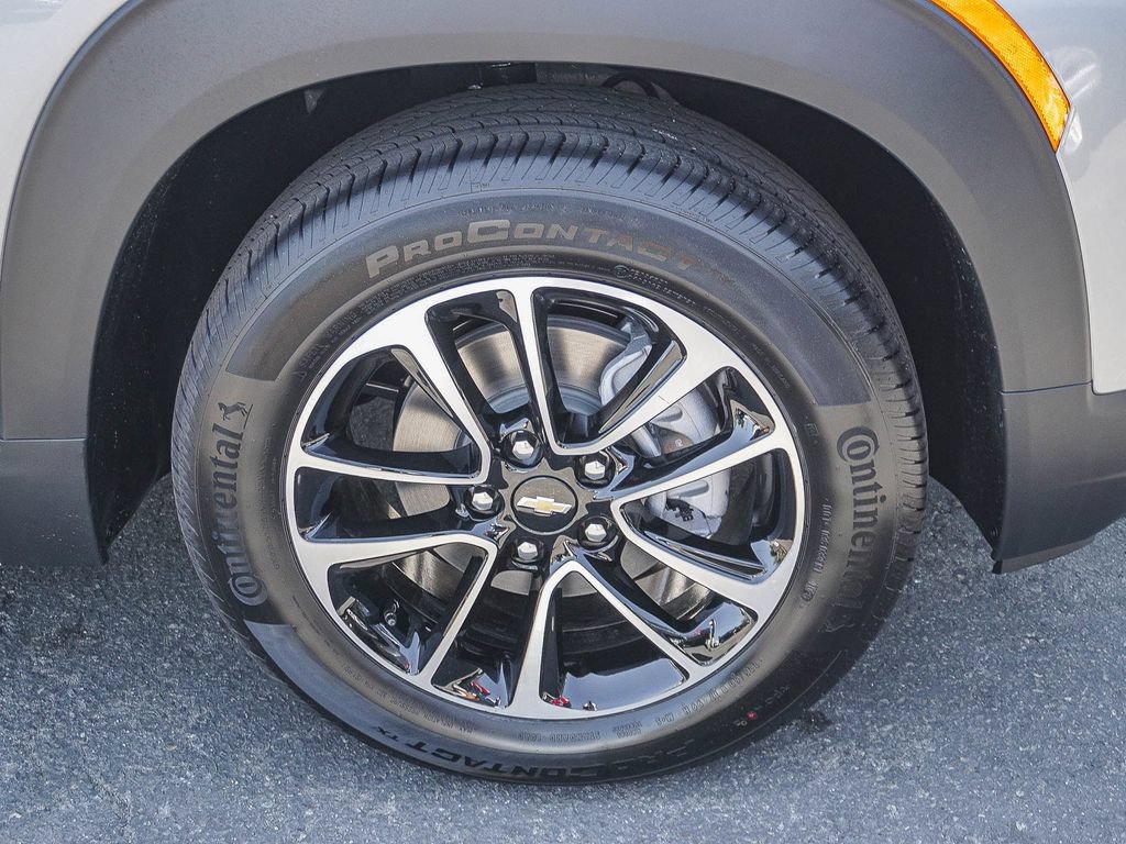 New 2026 Chevrolet TrailBlazer LT w/ LT Cold Weather Package FWD image 9