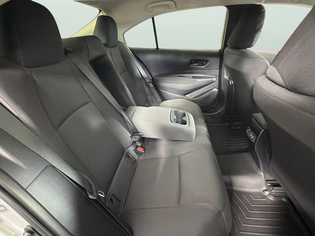 Used 2026 Toyota Corolla LE FWD image 29
