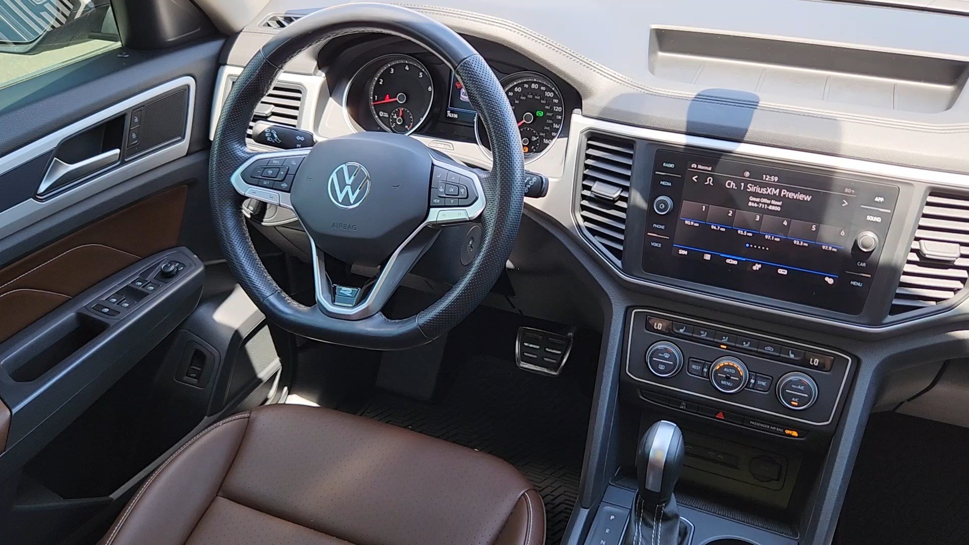 Used 2021 Volkswagen Atlas SE w/ Panoramic Sunroof Package AWD/4WD image 5