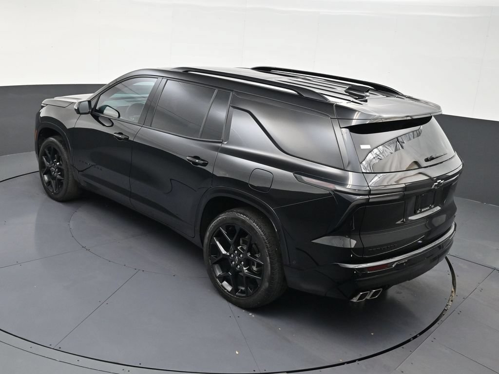 Used 2024 Chevrolet Traverse RS FWD image 11