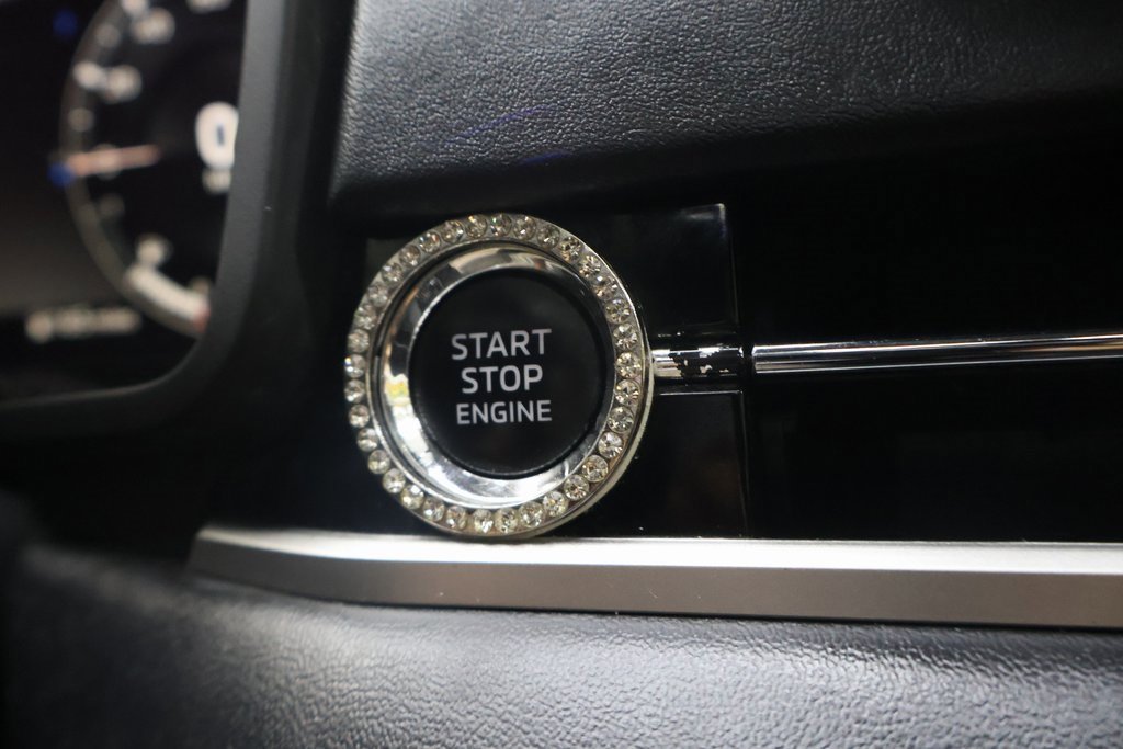 Used 2022 Mitsubishi Outlander SE image 30