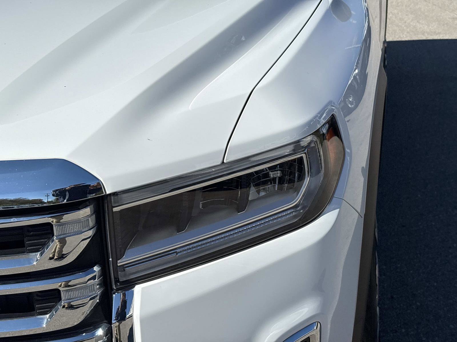 Certified 2023 GMC Acadia SLT image 11