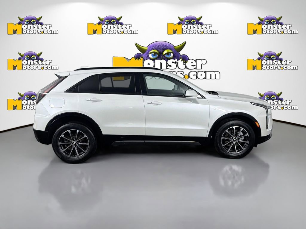 Used 2024 Cadillac XT4 Sport w/ Technology Package image 4