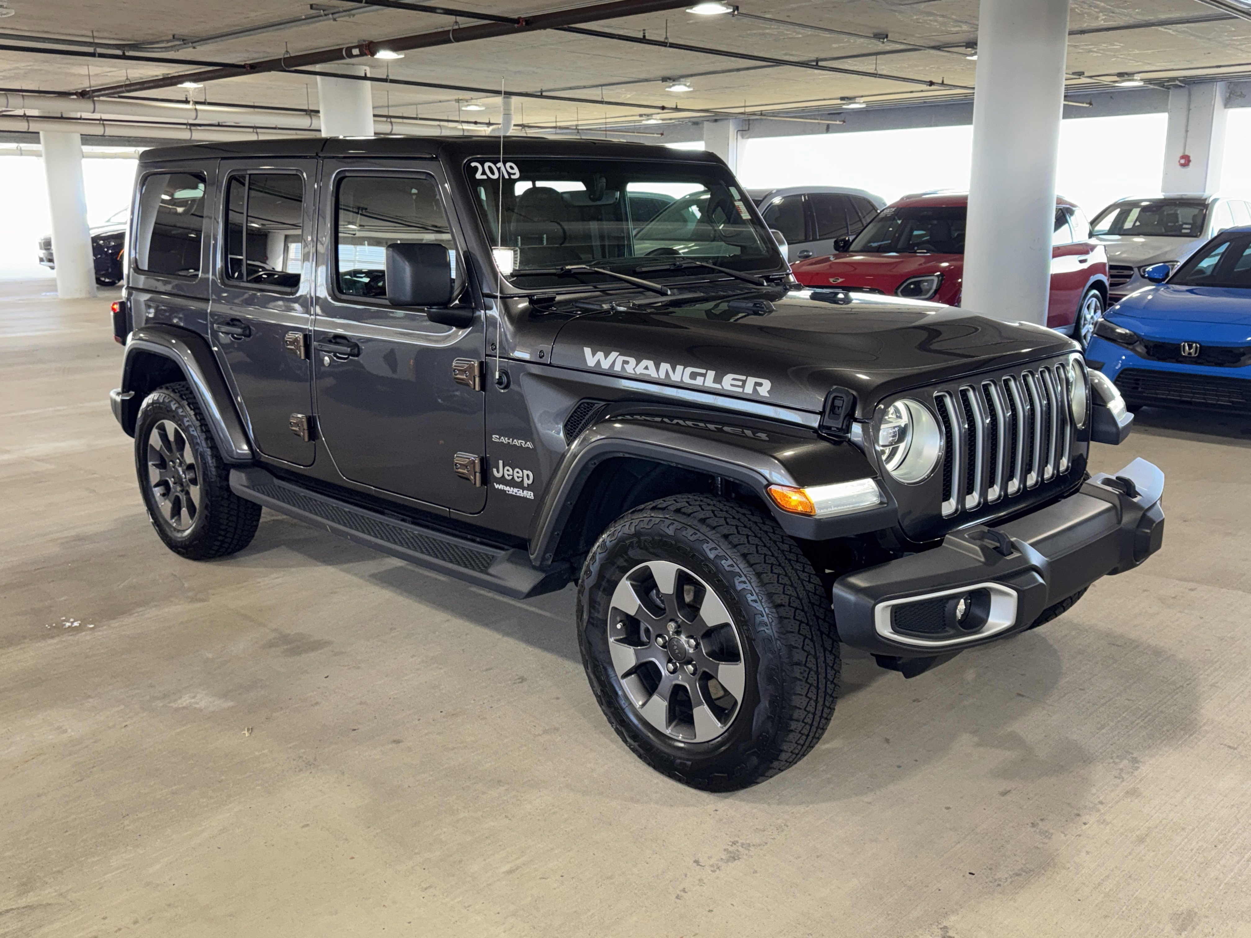 Used 2019 Jeep Wrangler Unlimited Sahara image 2