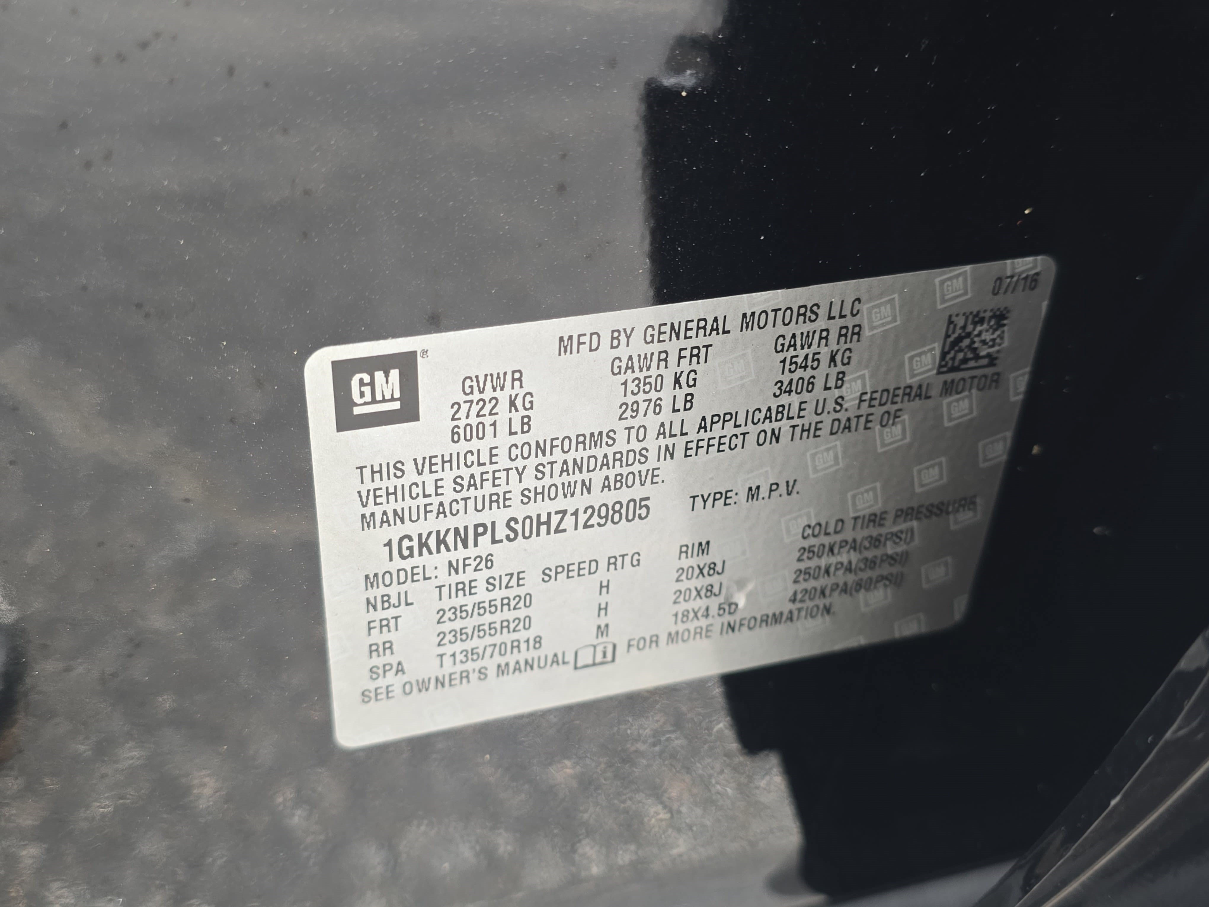 Used 2017 GMC Acadia Denali w/ Technology Package FWD image 37