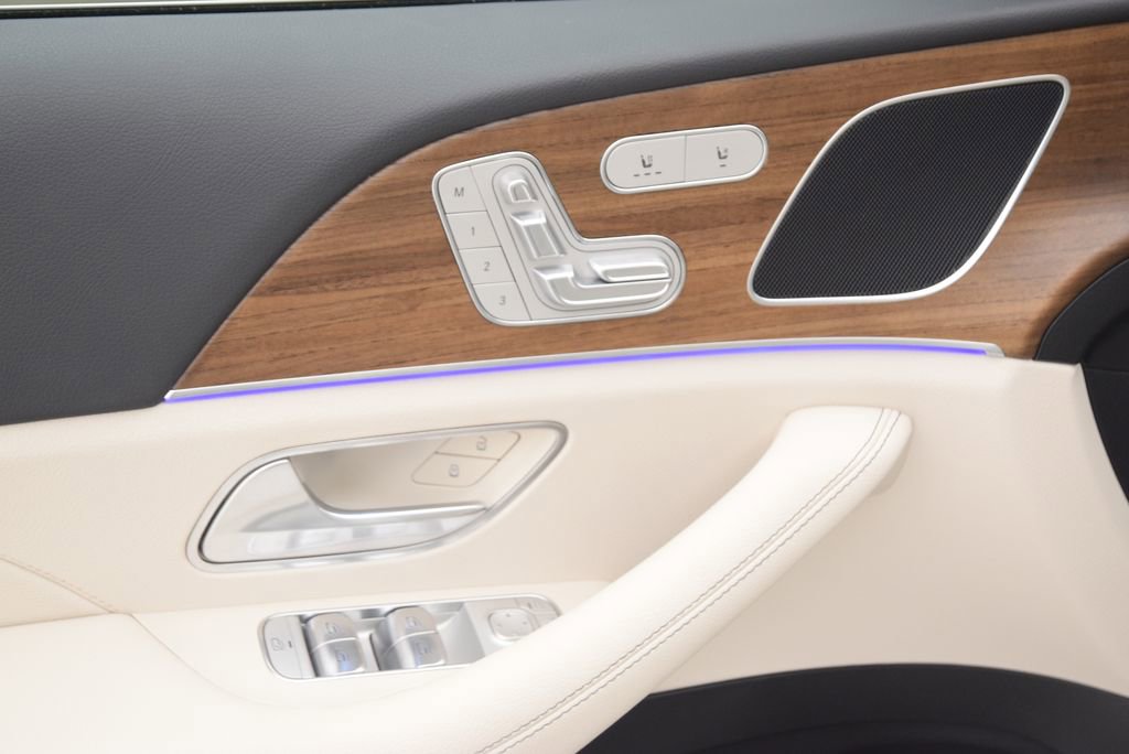 Used 2025 Mercedes-Benz GLE 450e 4MATIC image 22