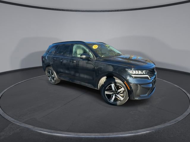Used 2022 Kia Sorento S w/ Panoramic Sunroof Package image 3