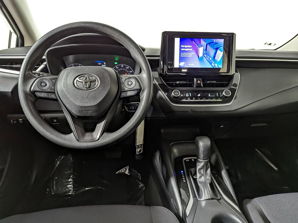 Used 2023 Toyota Corolla LE image 19