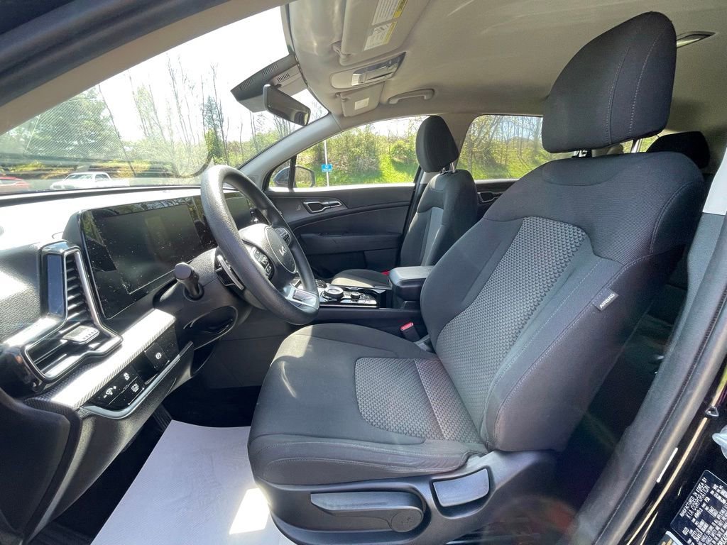 Used 2023 Kia Sportage LX image 22