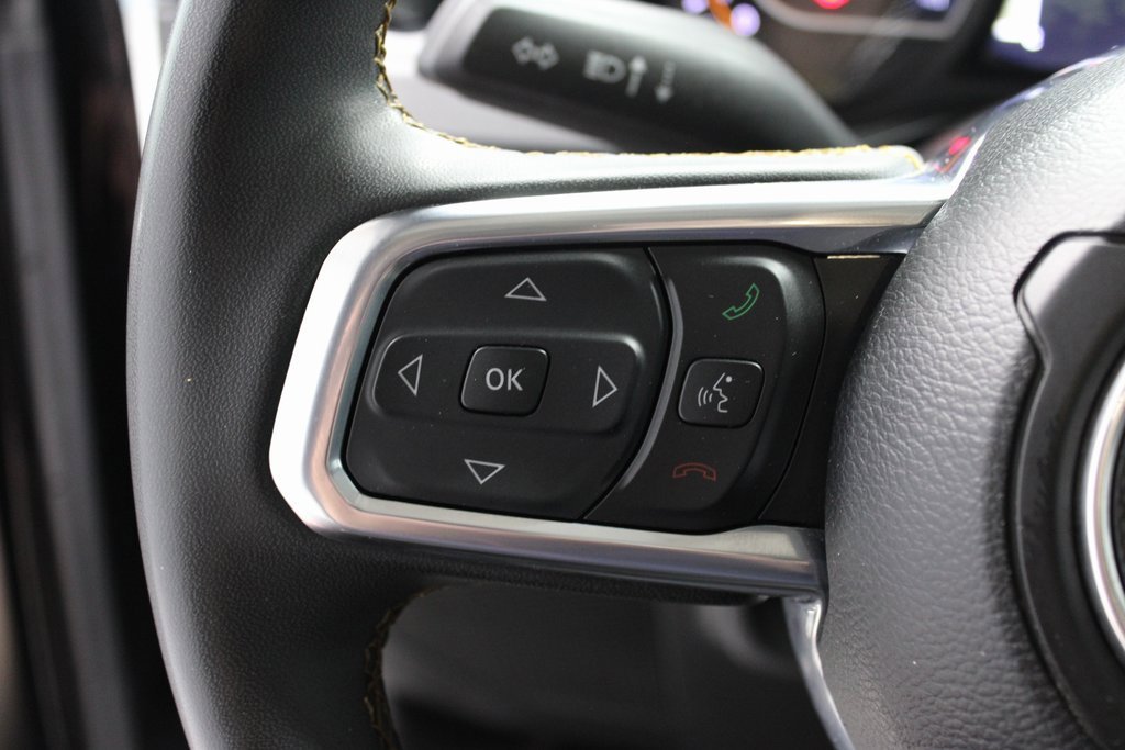 Used 2024 Jeep Wrangler Sahara image 27