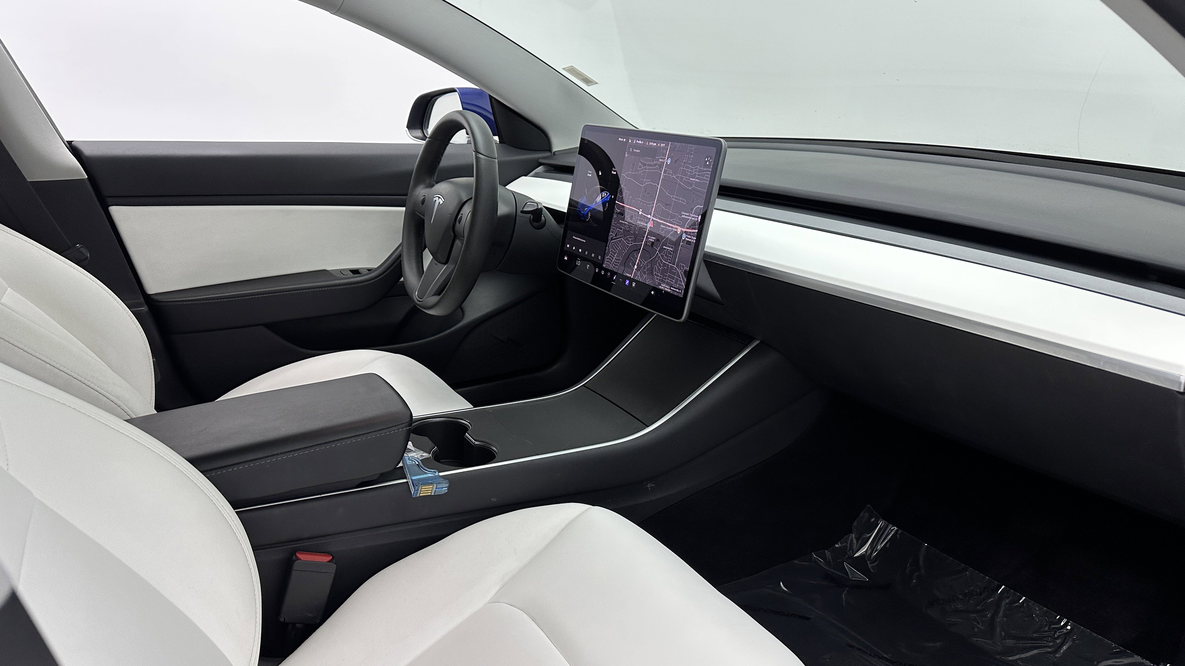 Used 2020 Tesla Model 3 Standard Range Plus image 33