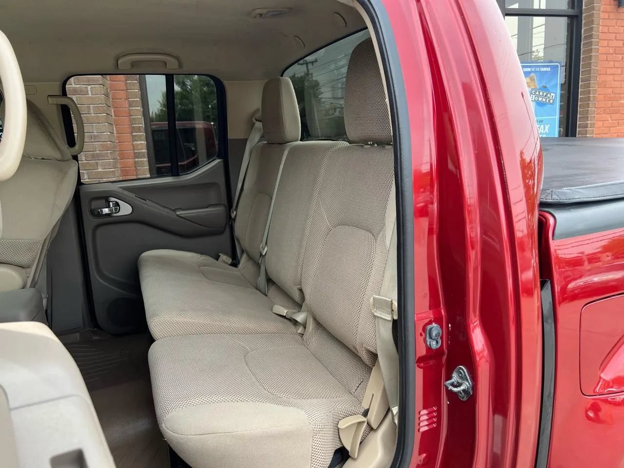 Used 2013 Nissan Frontier SV AWD/4WD image 25