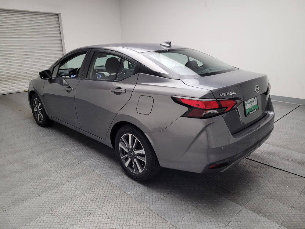 Used 2021 Nissan Versa SV FWD image 5
