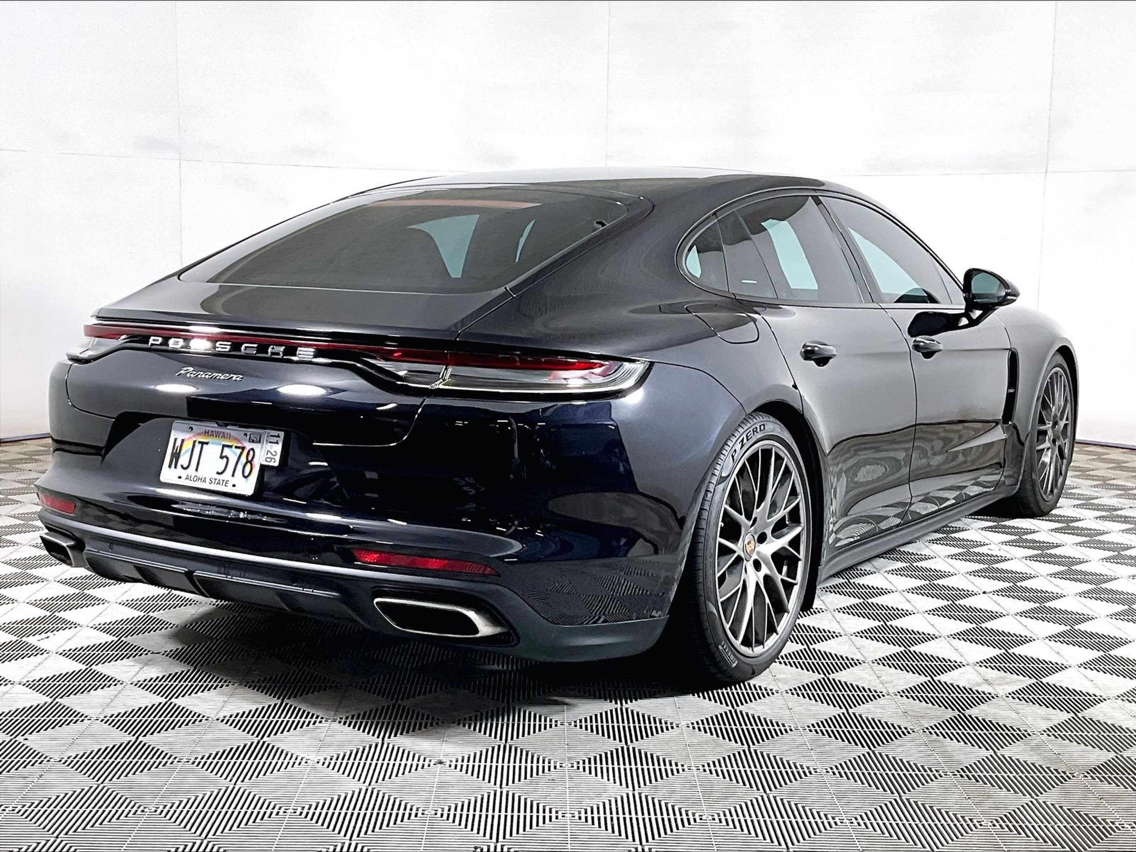 Certified 2021 Porsche Panamera image 9