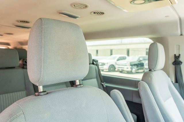 Used 2015 Ford Transit 350 XLT image 39