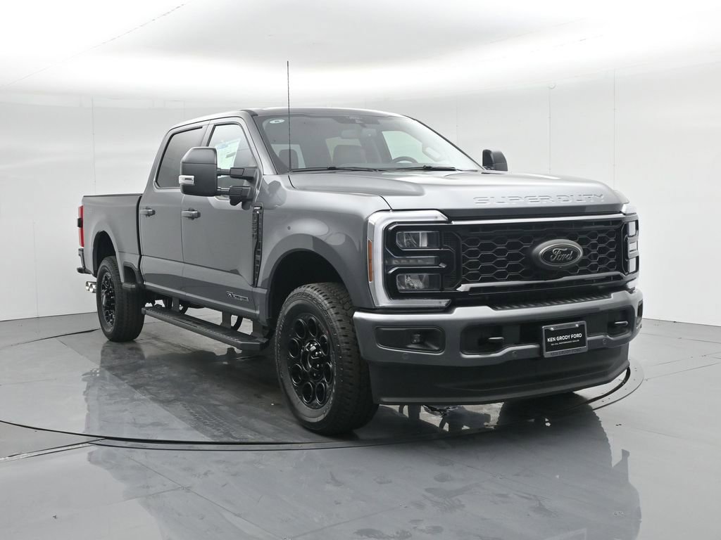 New 2026 Ford F250 Lariat w/ Black Appearance Package image 58