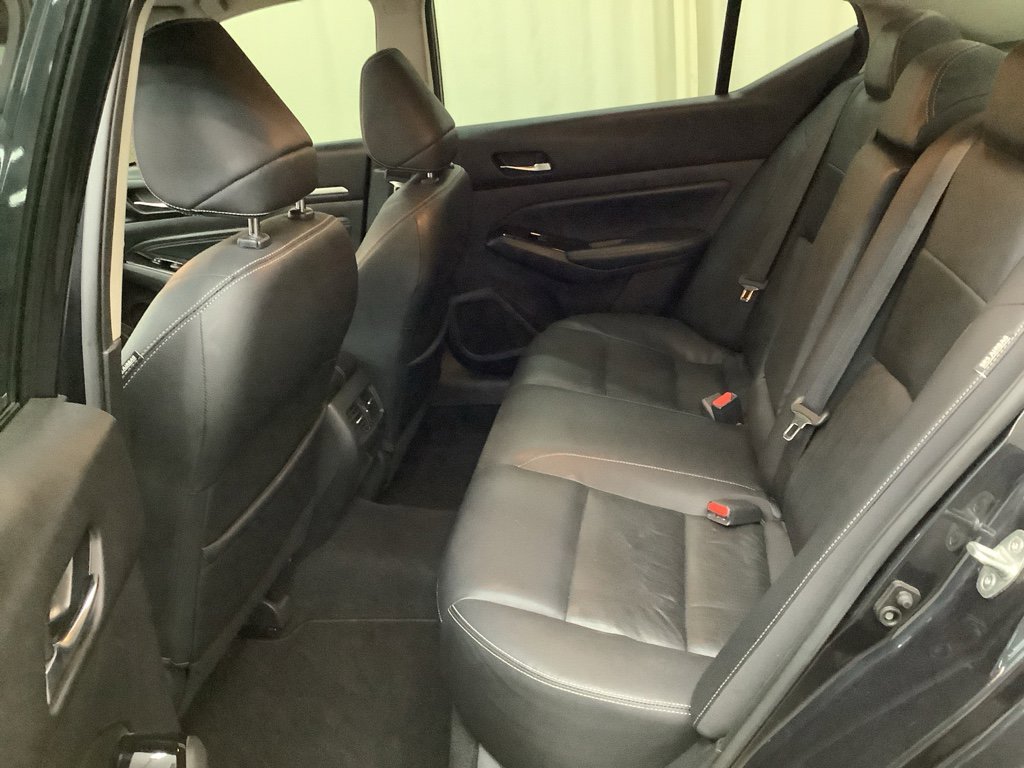 Used 2020 Nissan Altima 2.0 Platinum image 25