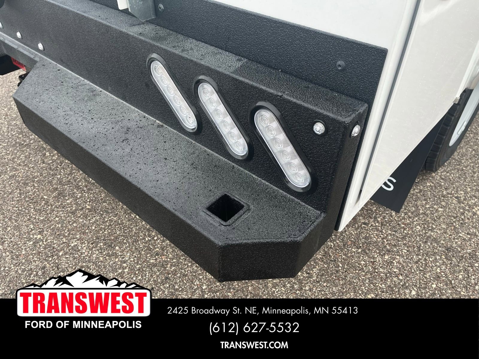 New 2025 Ford F550 4x4 SuperCab Super Duty image 6