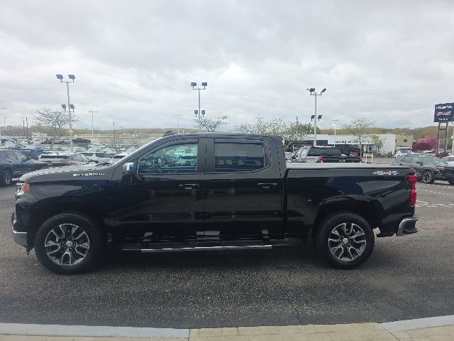 Used 2024 Chevrolet Silverado 1500 LT AWD/4WD image 5