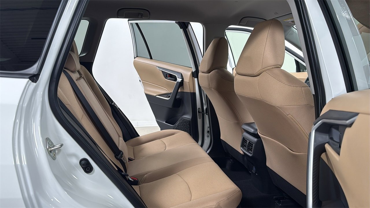 Certified 2025 Toyota RAV4 LE image 17