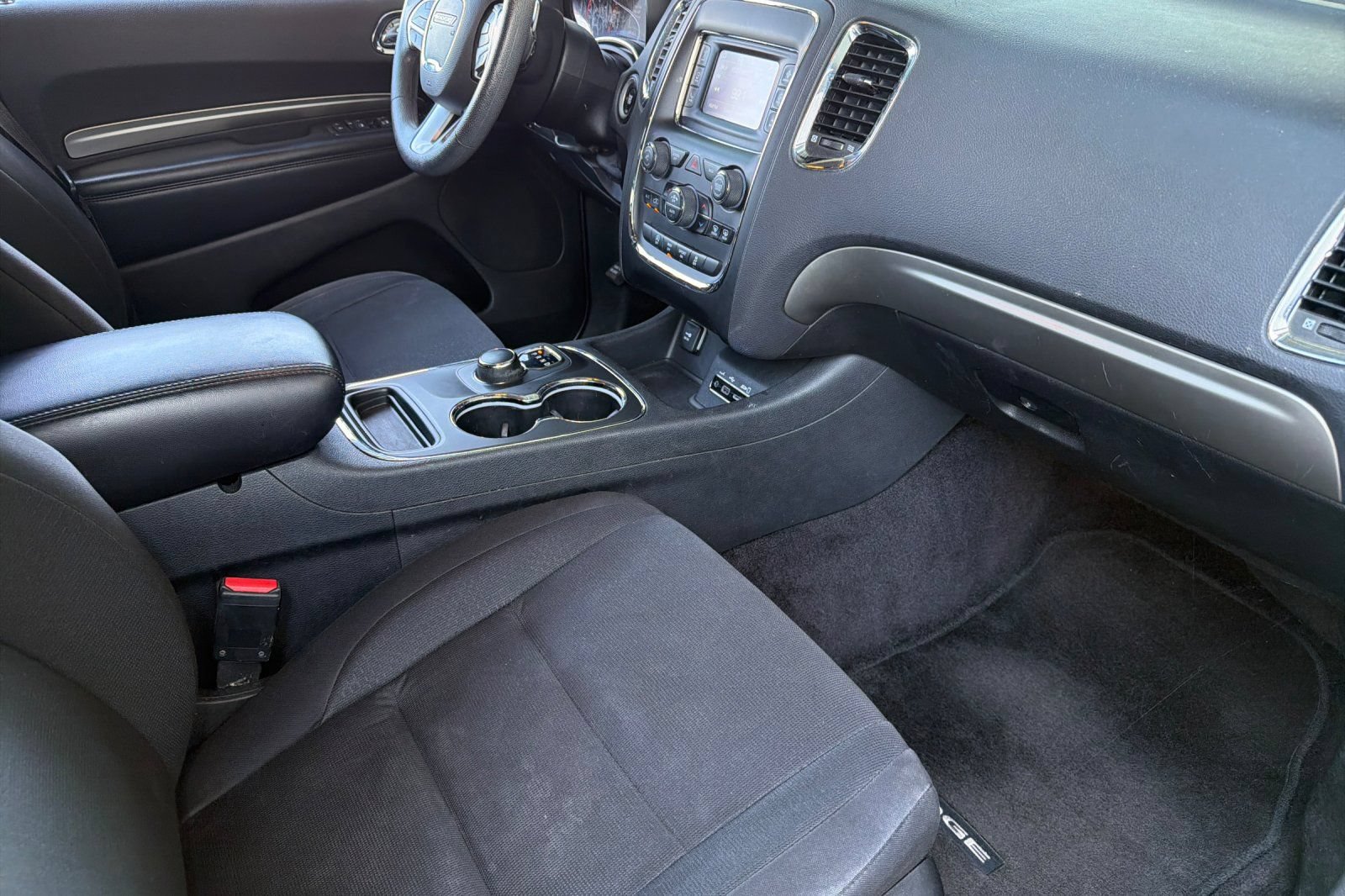 Used 2017 Dodge Durango SXT w/ 3rd Row Seating Group AWD/4WD image 16