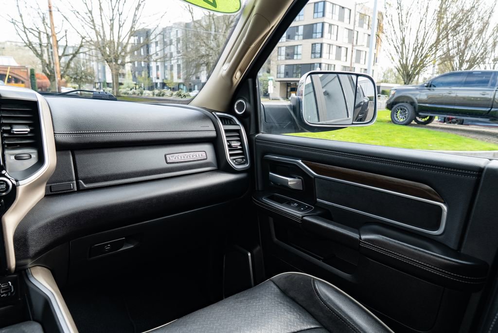 Used 2022 RAM 3500 Laramie image 12