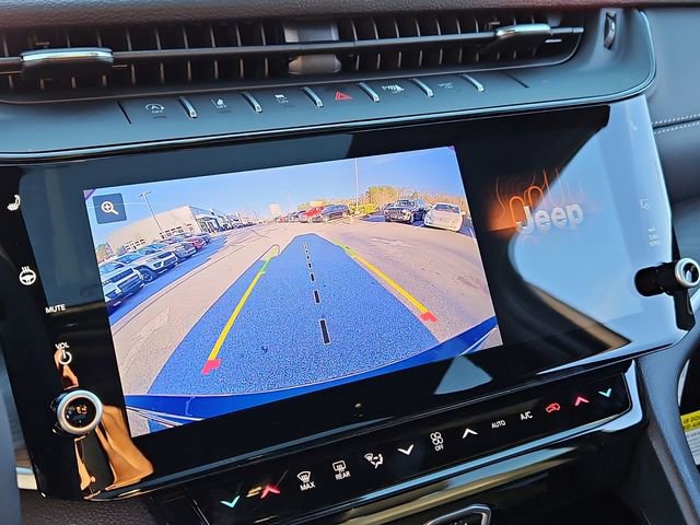 New 2026 Jeep Grand Cherokee Altitude RWD image 19