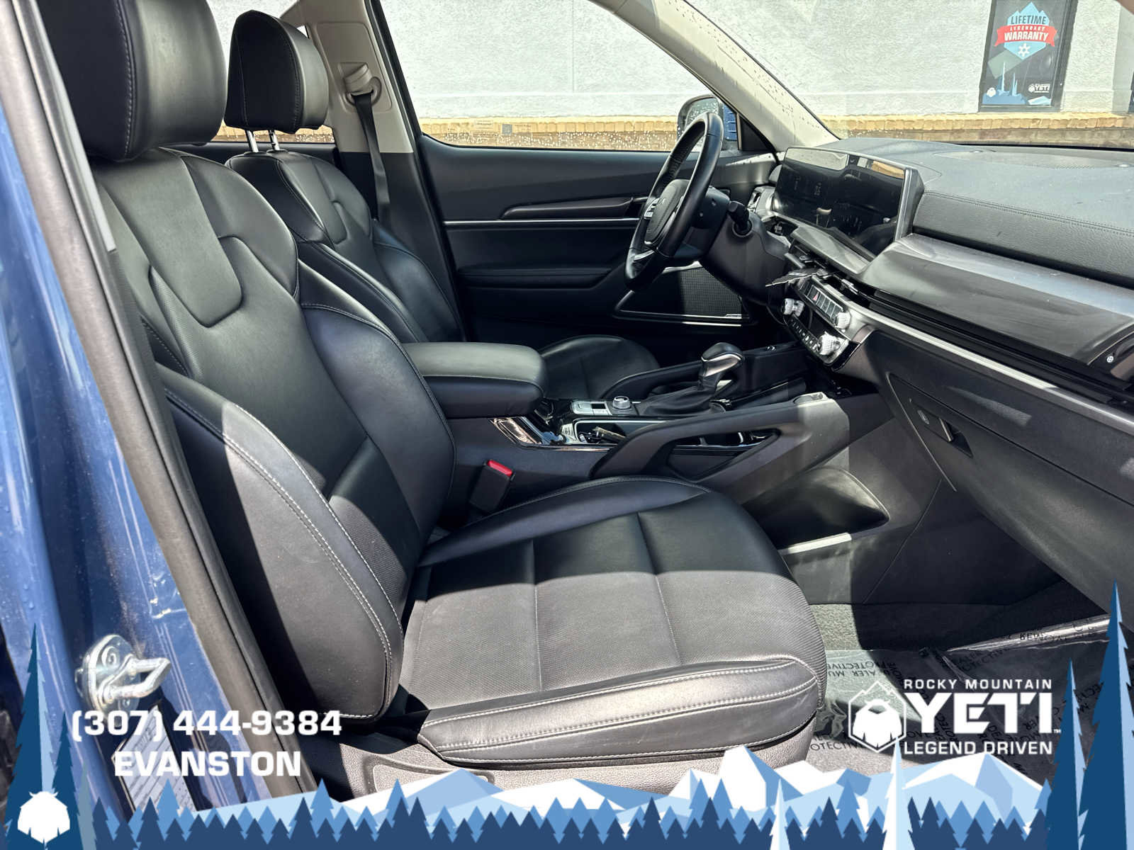 Used 2025 Kia Telluride S AWD/4WD image 11