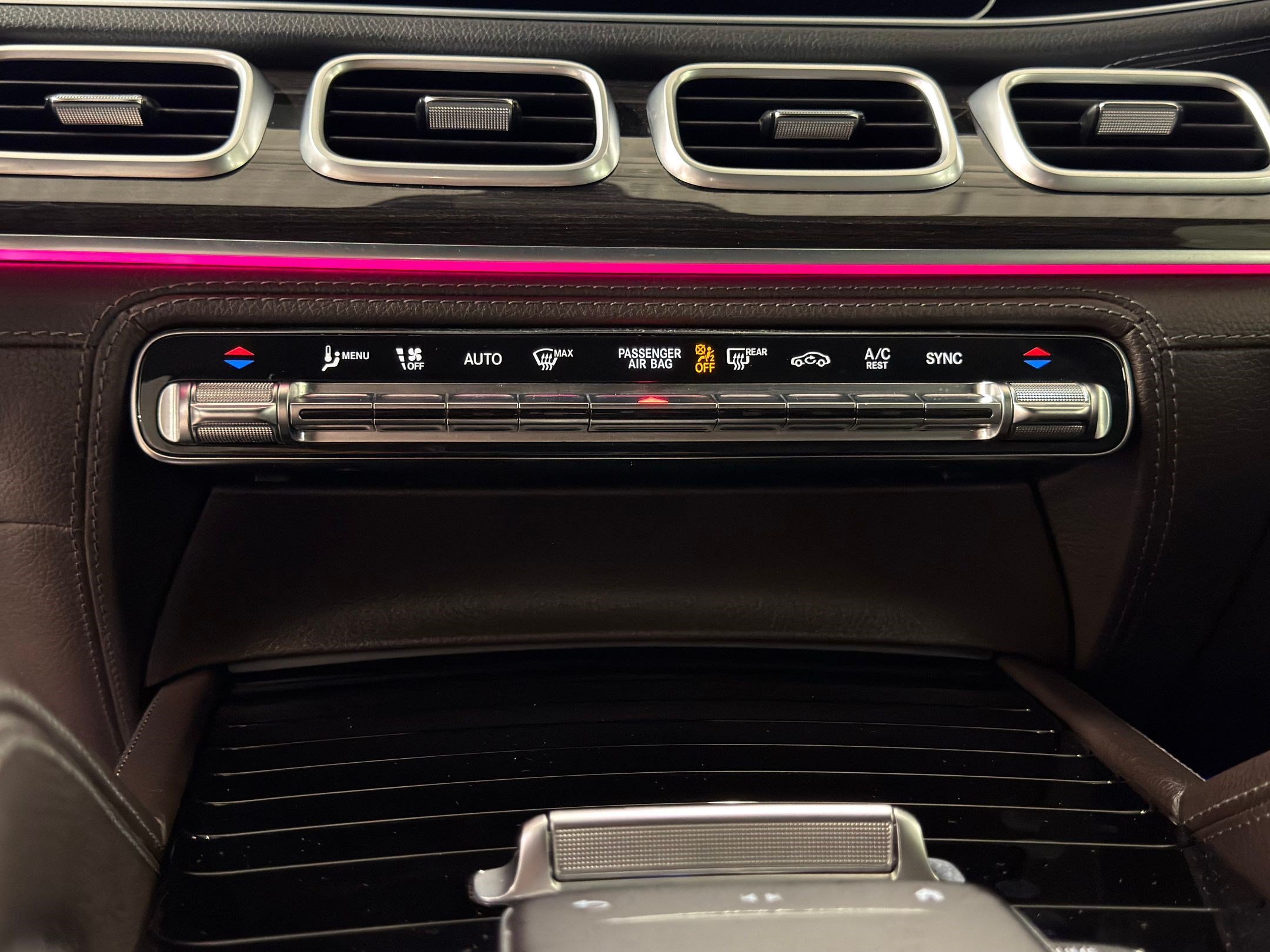Used 2021 Mercedes-Benz GLE 450 4MATIC image 24