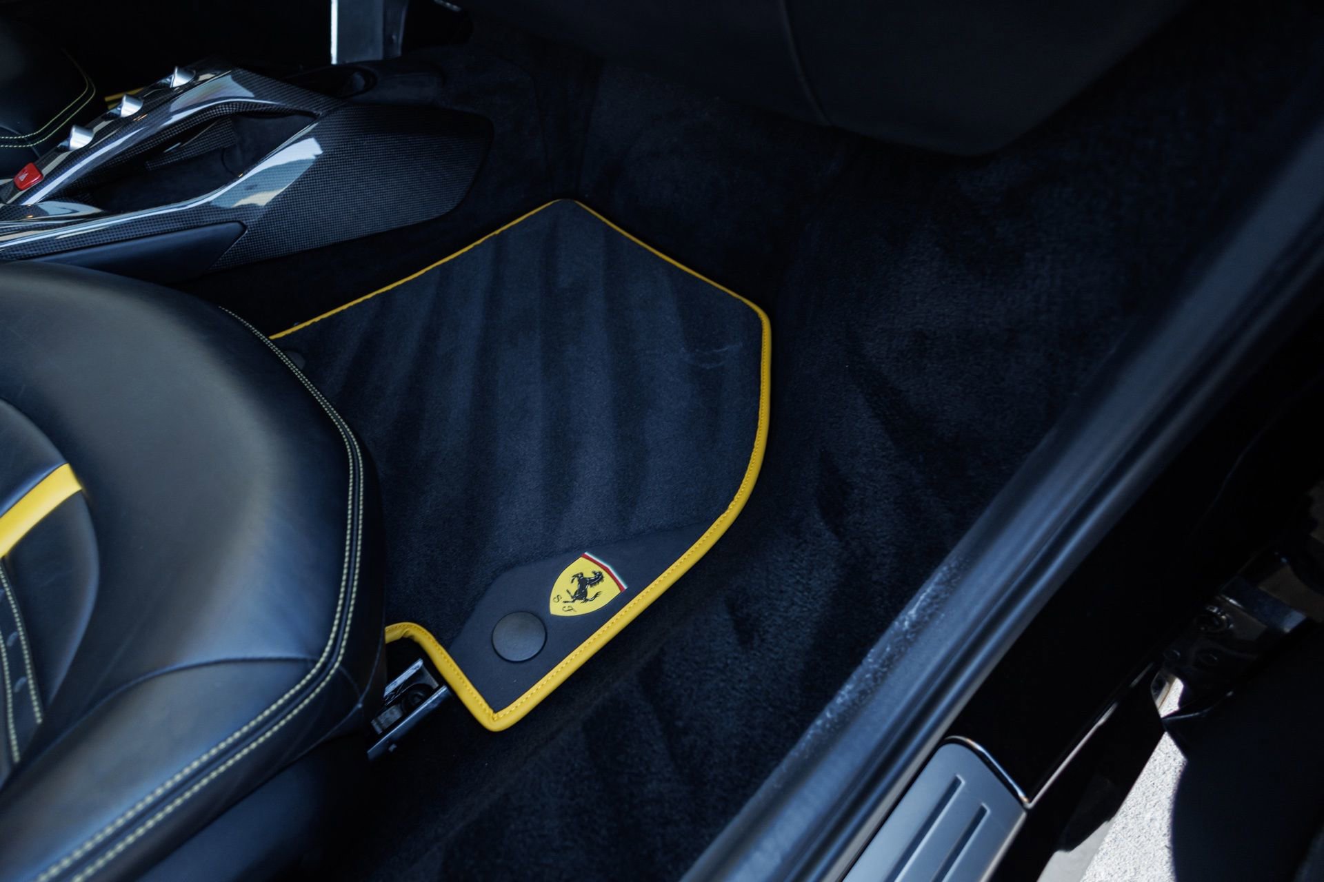 Used 2017 Ferrari 488 GTB image 42