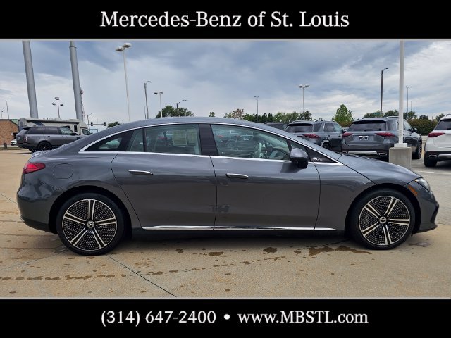 Used 2023 Mercedes-Benz EQE 500 4MATIC Sedan image 2