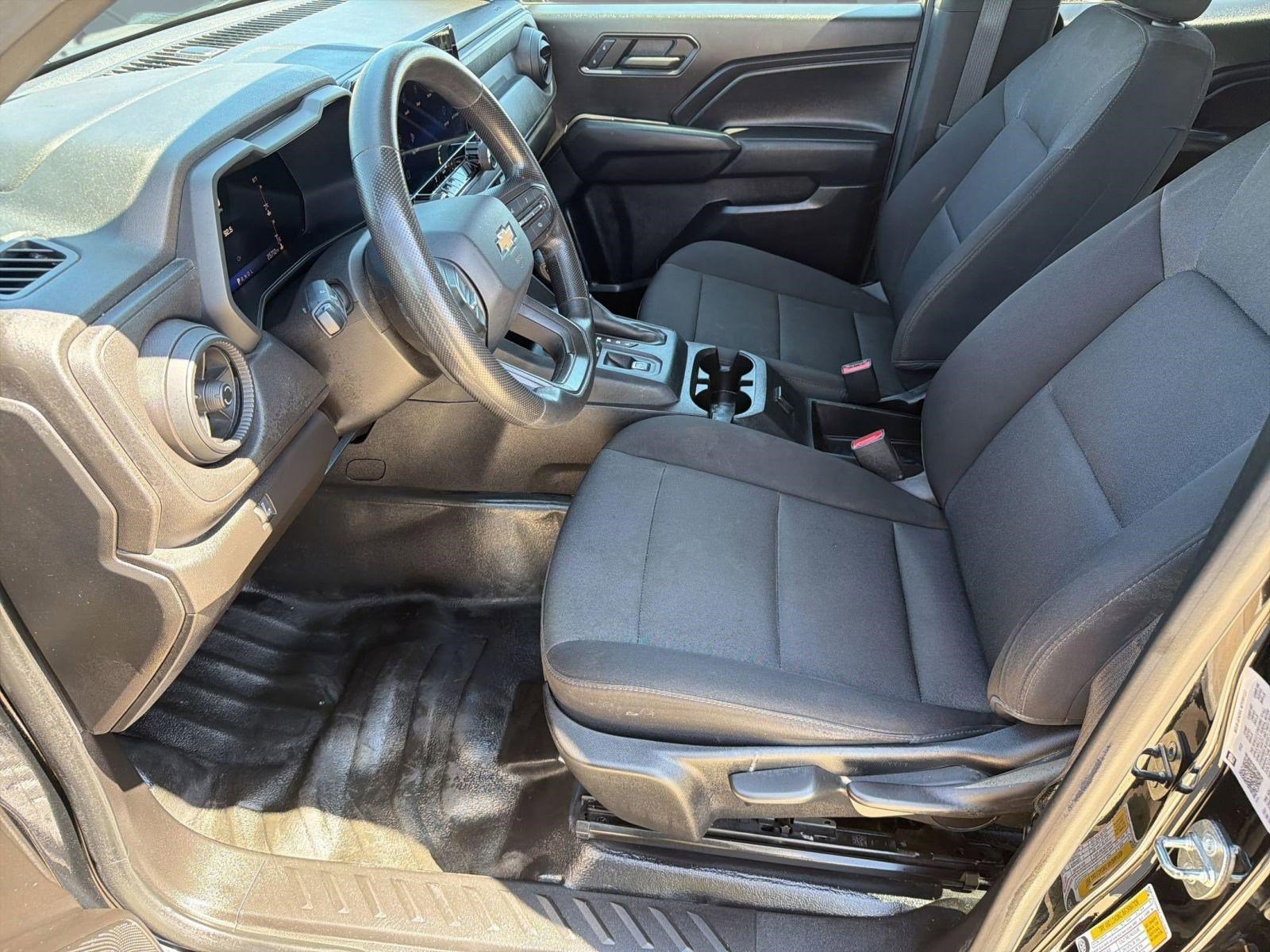 Used 2023 Chevrolet Colorado W/T image 5